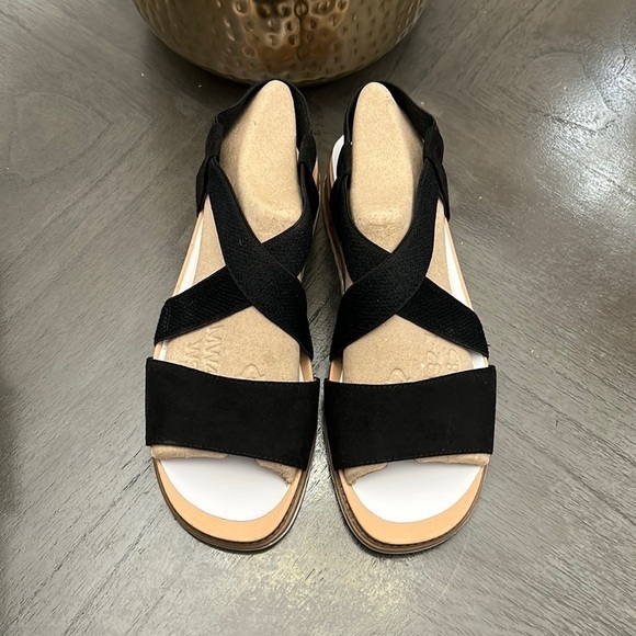 Dr. Scholl's Islander Strappy Sandals - Picture 5 of 9